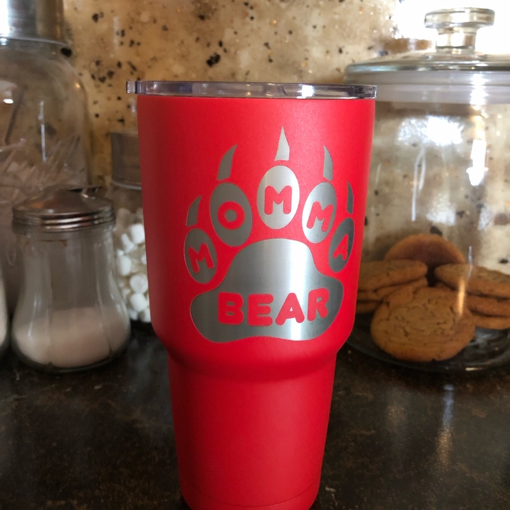 Brand new insulated cold/hot mug. Medium size.. never used